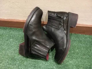 Botines negros mujer