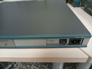 Router Cisco 2811 con telefonía