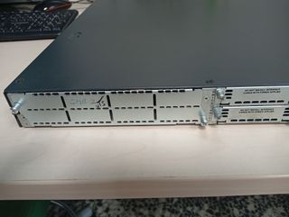 Router Cisco 2811 con telefonía