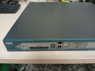 Router Cisco 2811 con telefonía