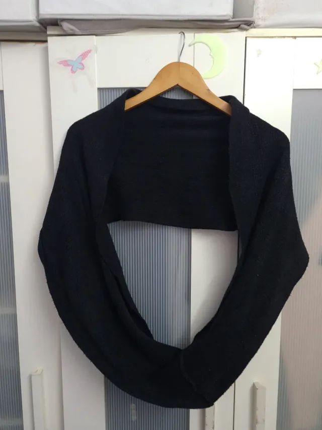 Bufanda circular negra