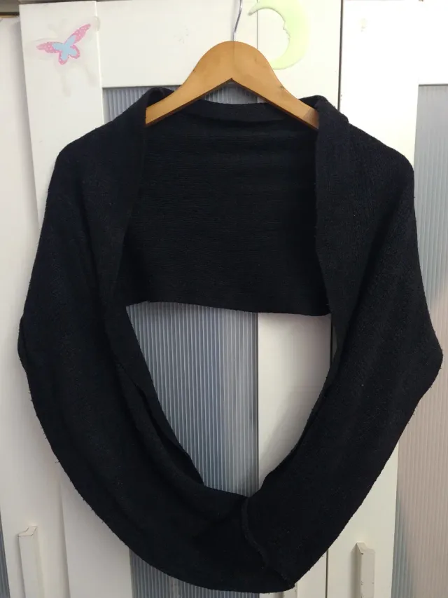 Bufanda circular negra