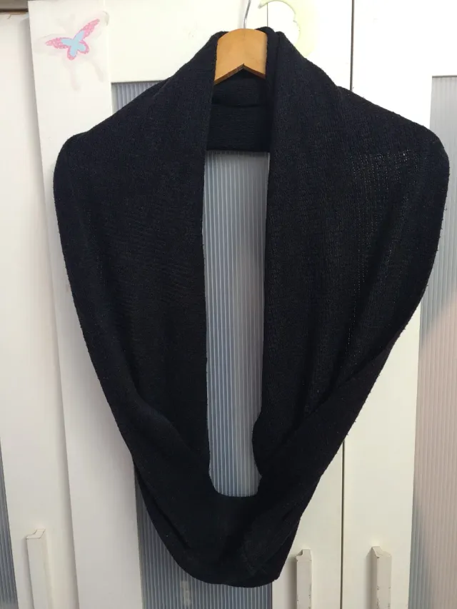 Bufanda circular negra