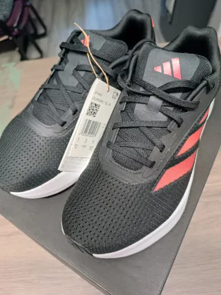 Adidas Duramo SL - Talla 42. Nuevas!!