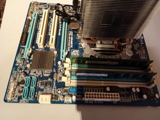 Placa Base Gigabyte i7 + Disipador + 8GB RAM