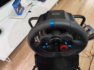 Volante PS4 G29 con sedia, pedali e 5 giochi