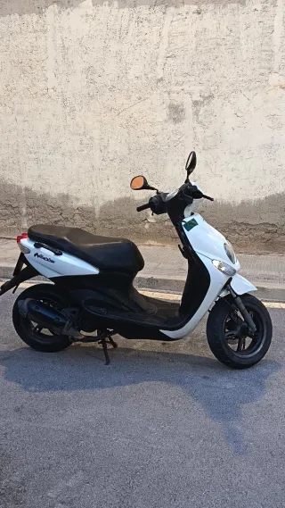 Yamaha Neos 50cc 2T Blanca