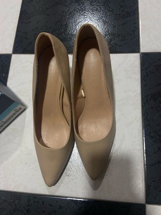 Zapatos Zara Talla 40 Beige