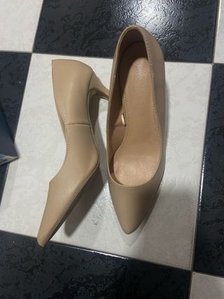 Zapatos Zara Talla 40 Beige
