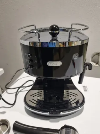 Cafetera De Longhi ECO 311.BK Negra