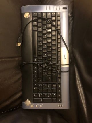 Teclado USB Negro y Azul