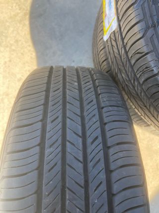 Neumático Kumho 225/60 R18 104V