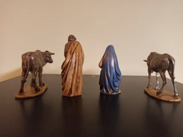 Figuras Belén: Virgen, San José, Niño, animales