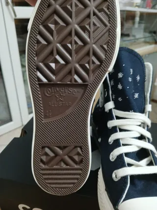 Converse ricamate Tg 37