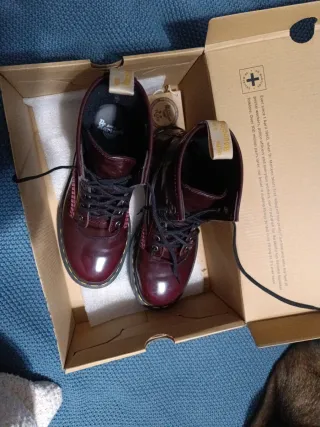 Botas Dr. Martens Veganas Rojas