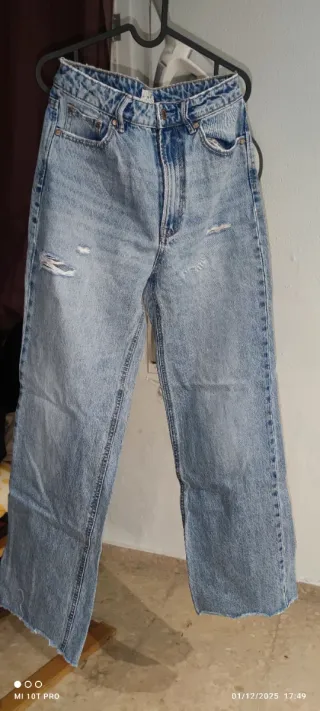 Pantalones vaqueros mujer desgastados