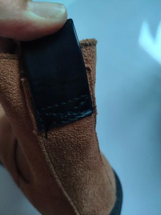 Botines marrones tacón  ante stradivarius 37