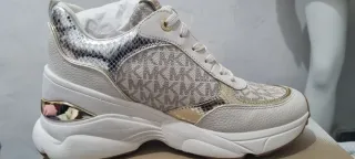 Zapatillas Michael Kors Blancas y Doradas