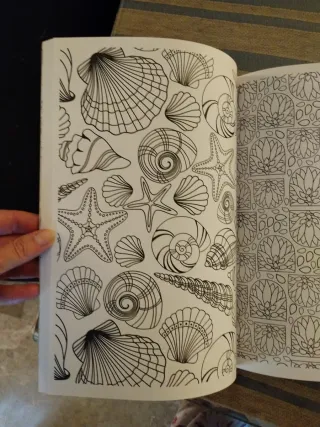 Dibujos y viajes fantásticos.Pintar para relajarse