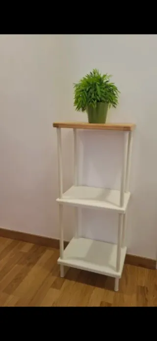 Estantería madera y metal blanca