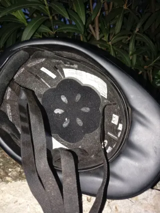 Casco de hípica azul con unicornio