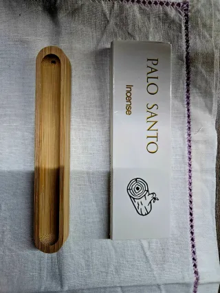 Palo Santo Incenso con porta incenso in bambù