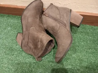 Botines marrones talla 38