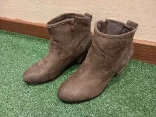 Botines marrones talla 38