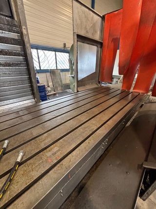 FRESADORA CNC MTE BF 3200