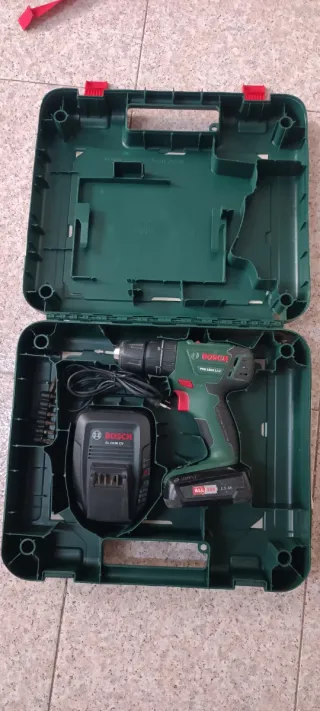 Taladro Bosch PSB 1800 LI-2 a batería