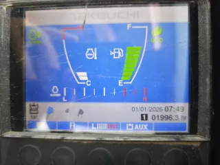 Takeuchi TB240 - Año 2020 - 3 cazos