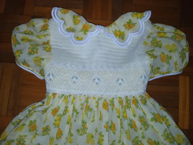 Vestido amarillo floral