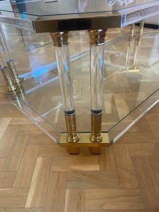 ELEGANTE TAVOLO IN CRISTALLO