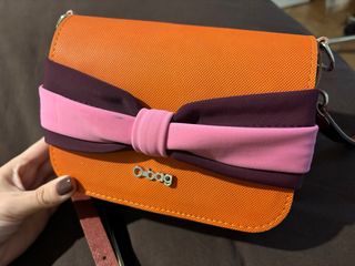 Borsa O bag arancione con fiocco rosa e bordeaux