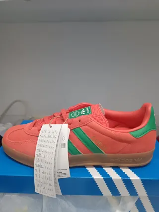 Adidas Gazelle Rojo y Verde