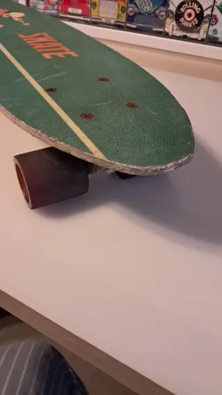 Monopatín SKATE vintage verde