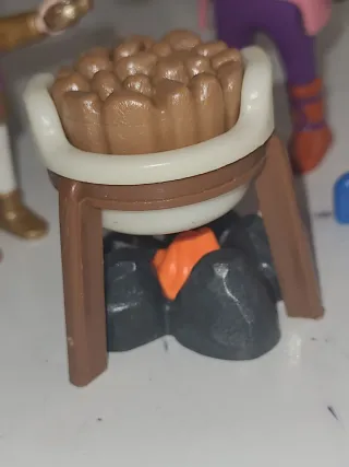 Lote 85. Playmobil Castañera