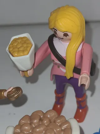 Lote 85. Playmobil Castañera