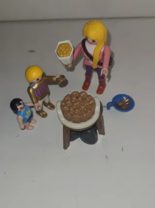 Lote 85. Playmobil Castañera