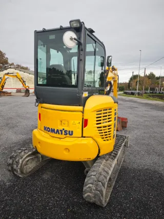 Komatsu PC35MR-5 - Año 2020 - 3 cazos