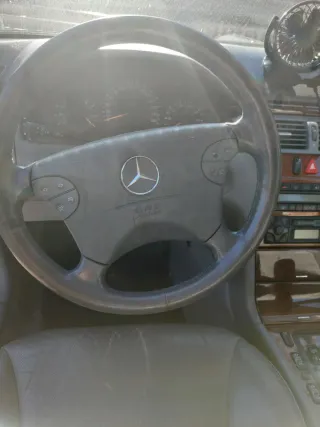 Mercedes-Benz Clase E 2001