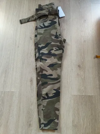Pantalón NUEVO verde militar caqui cinturón S 36