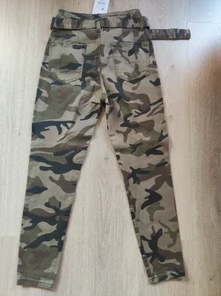 Pantalón NUEVO verde militar caqui cinturón S 36