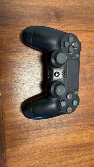 Consola PlayStation 4 Negra