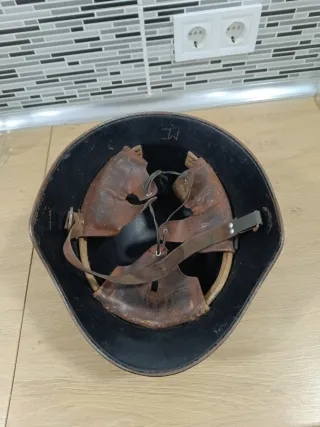 Casco militar gris alemán