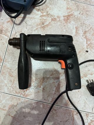 Taladro Eléctrico Negro