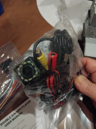 Autoradio 1din con schermo di 7 pollici,telecamera