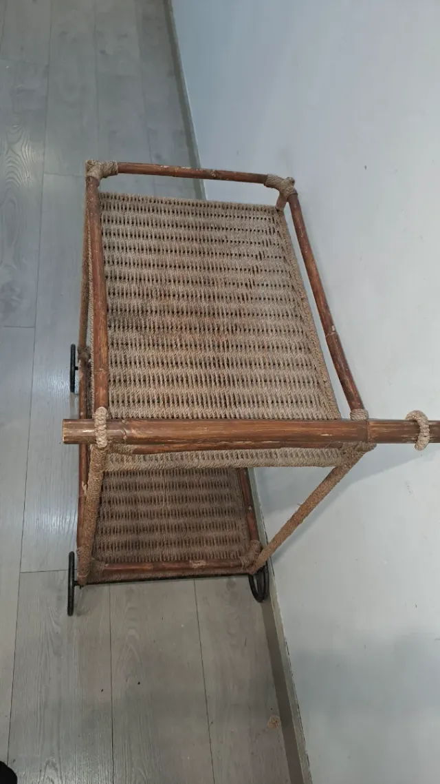 Carrito grande mimbre y bambú con ruedas