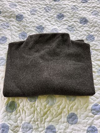 Jersey Bershka Talla L Gris Nuevo