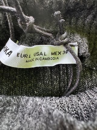 Jersey Bershka Talla L Gris Nuevo